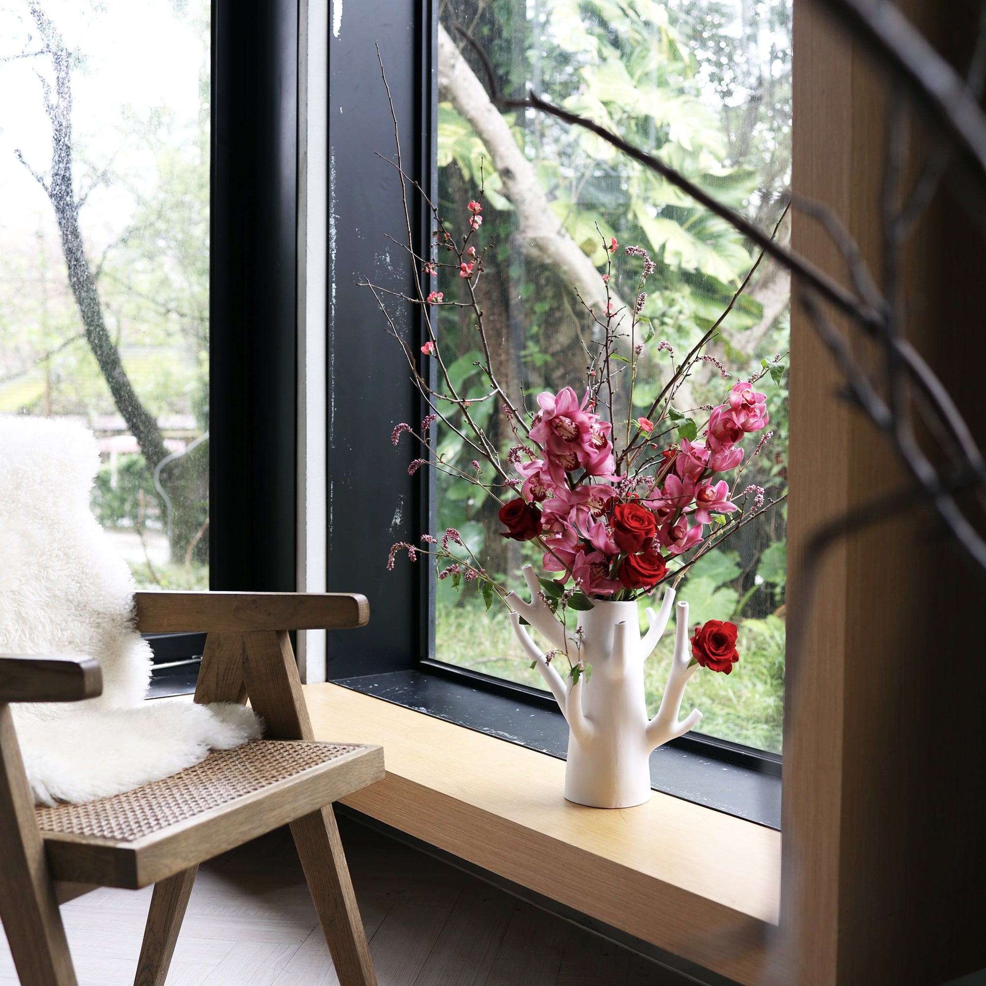 Ceramic Tree Vase will create a natural arrangement like florist