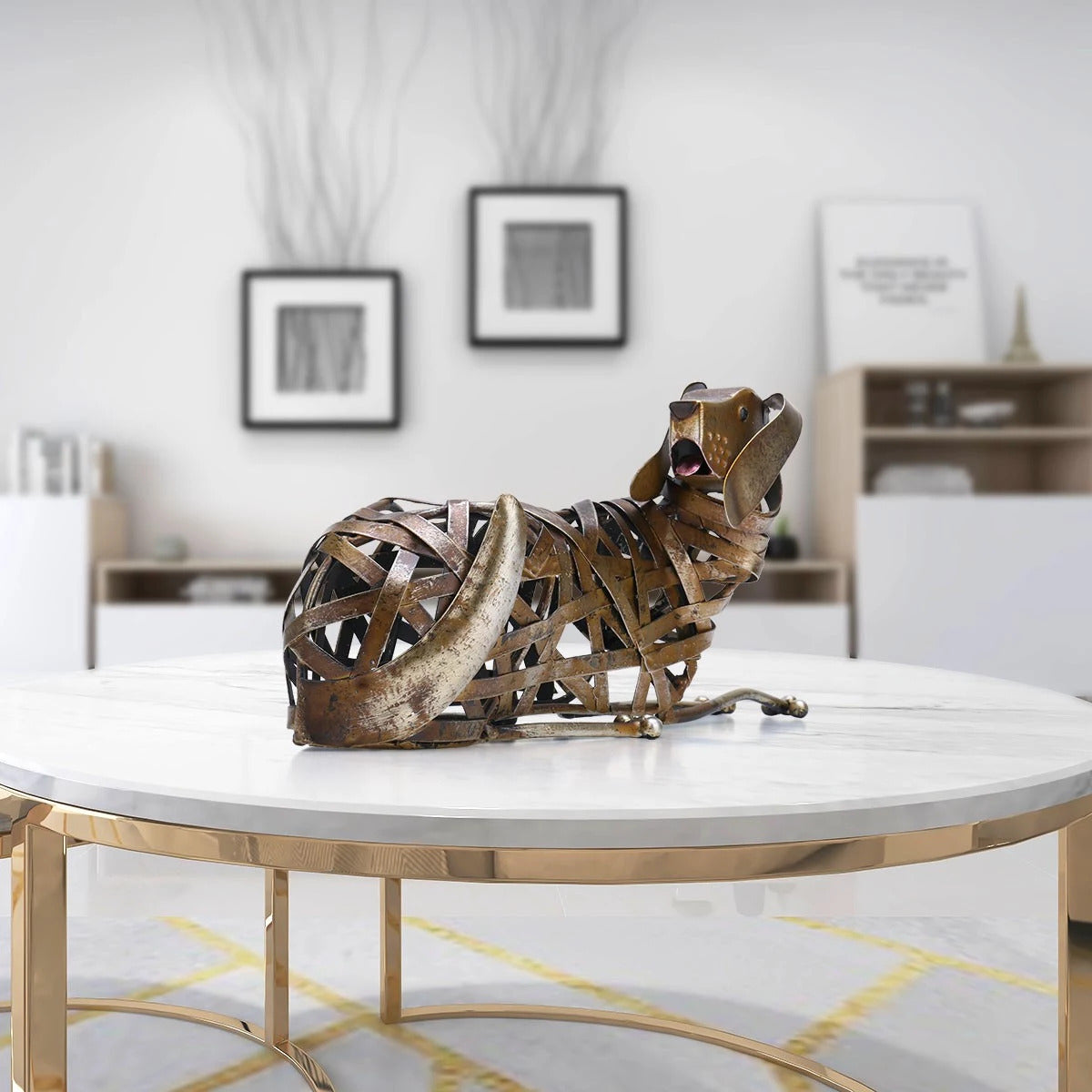 Beagle Statue Metal Dog Sculpture in Lie Down Lying Down Ornament