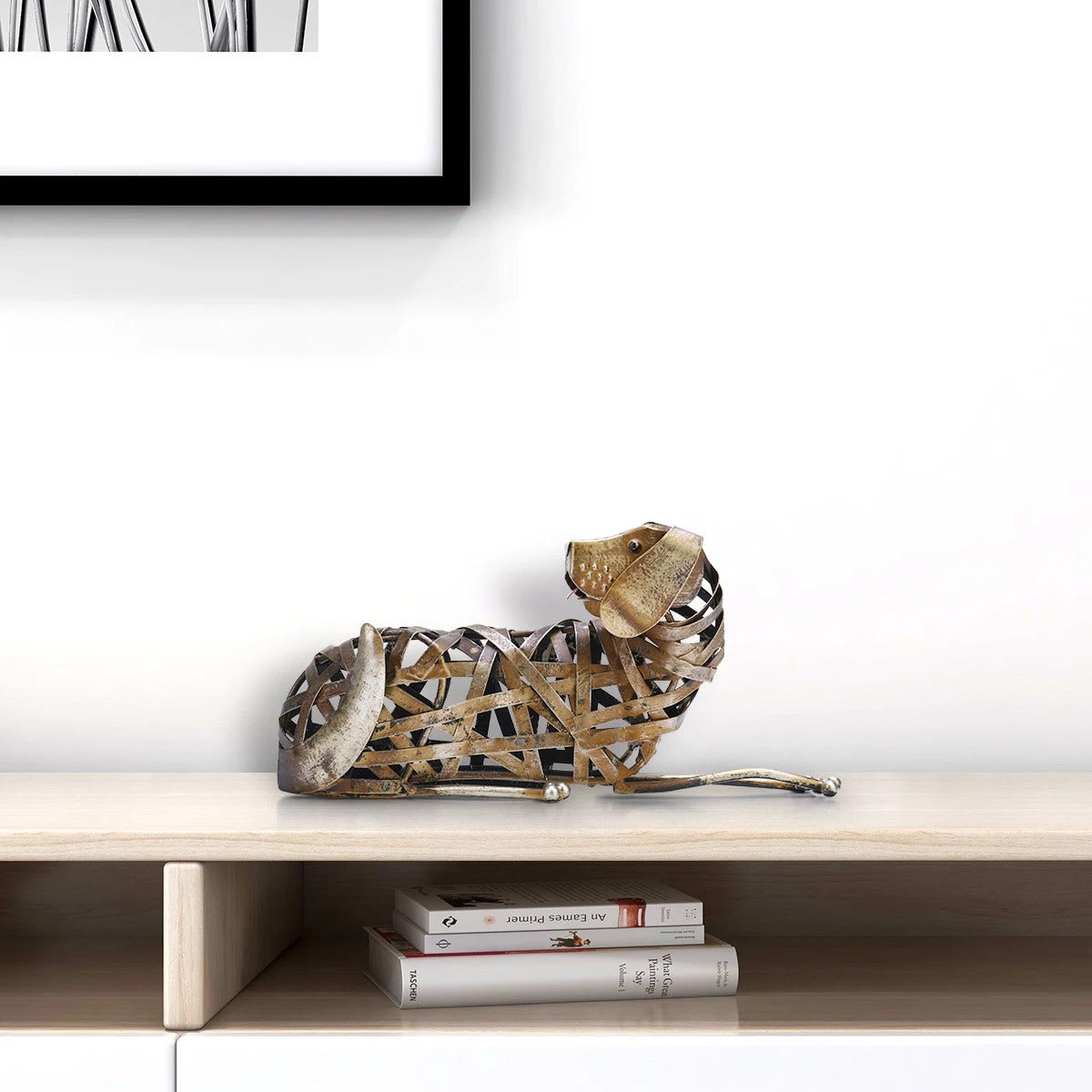 Beagle Statue Metal Dog Sculpture in Lie Down Lying Down Ornament