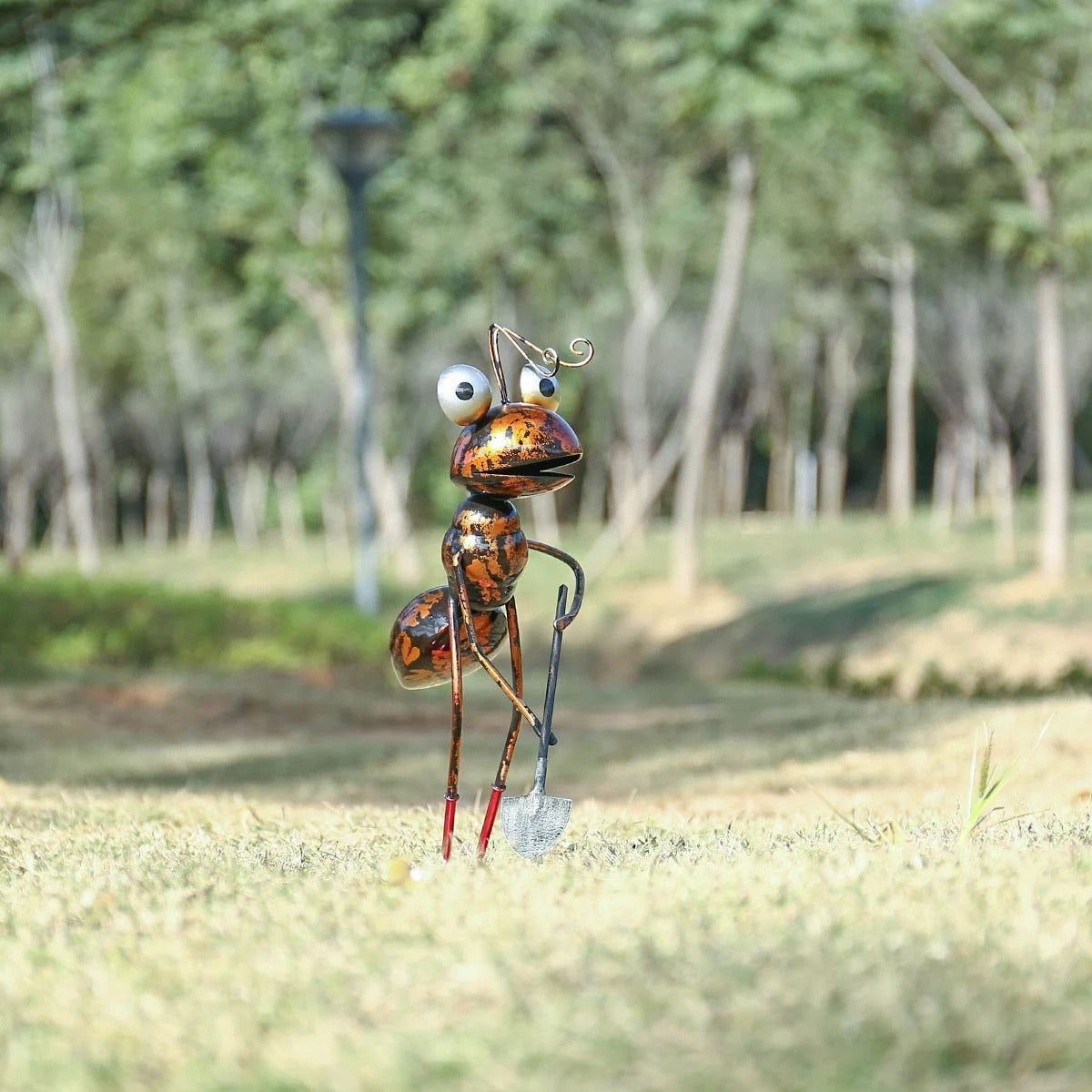 Cartoon-Hardworking Ant Figurines as Gardener to Garden Decor and Ornaments
