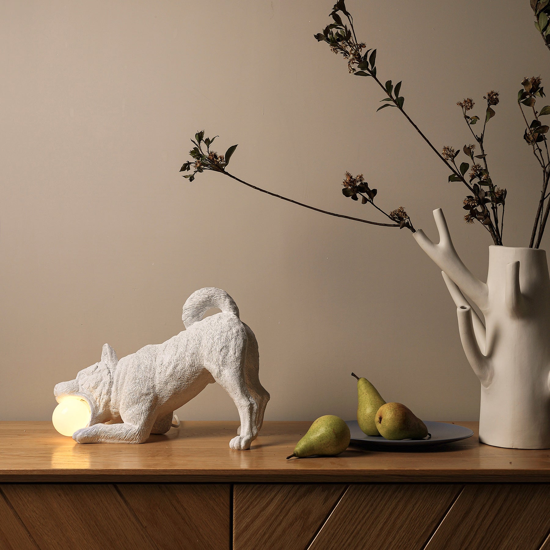 Dog lamp and it's statue: I need some play and you need some light!