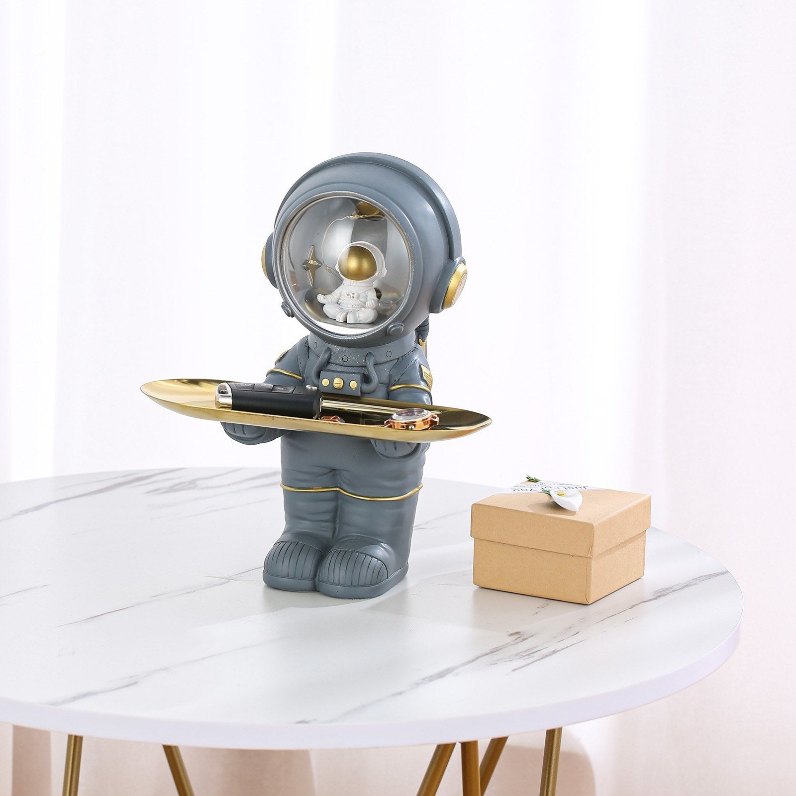 Astronaut figurine is a must-have for those who love the stars, cosmos