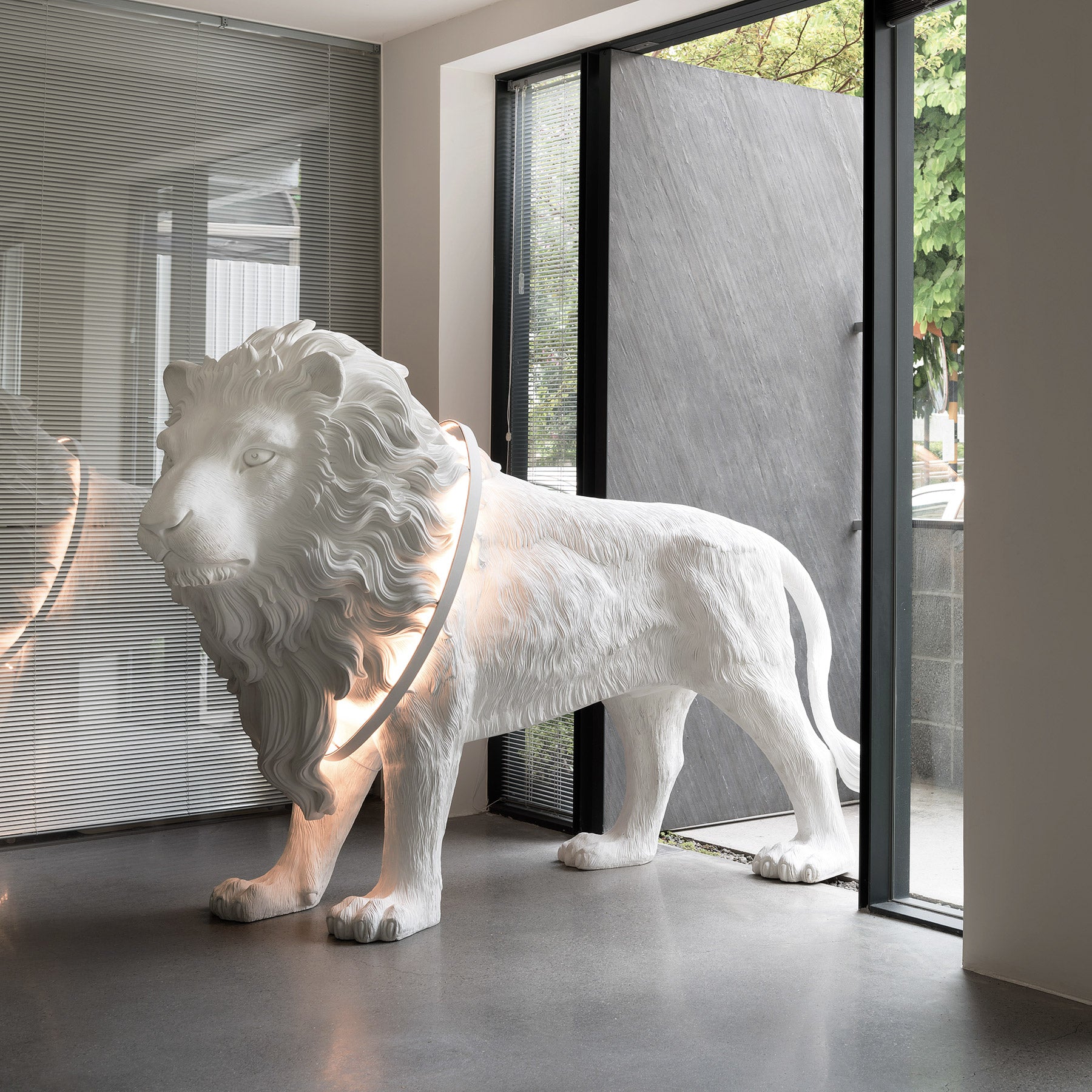 Lion Lamp with Home Decor Statue