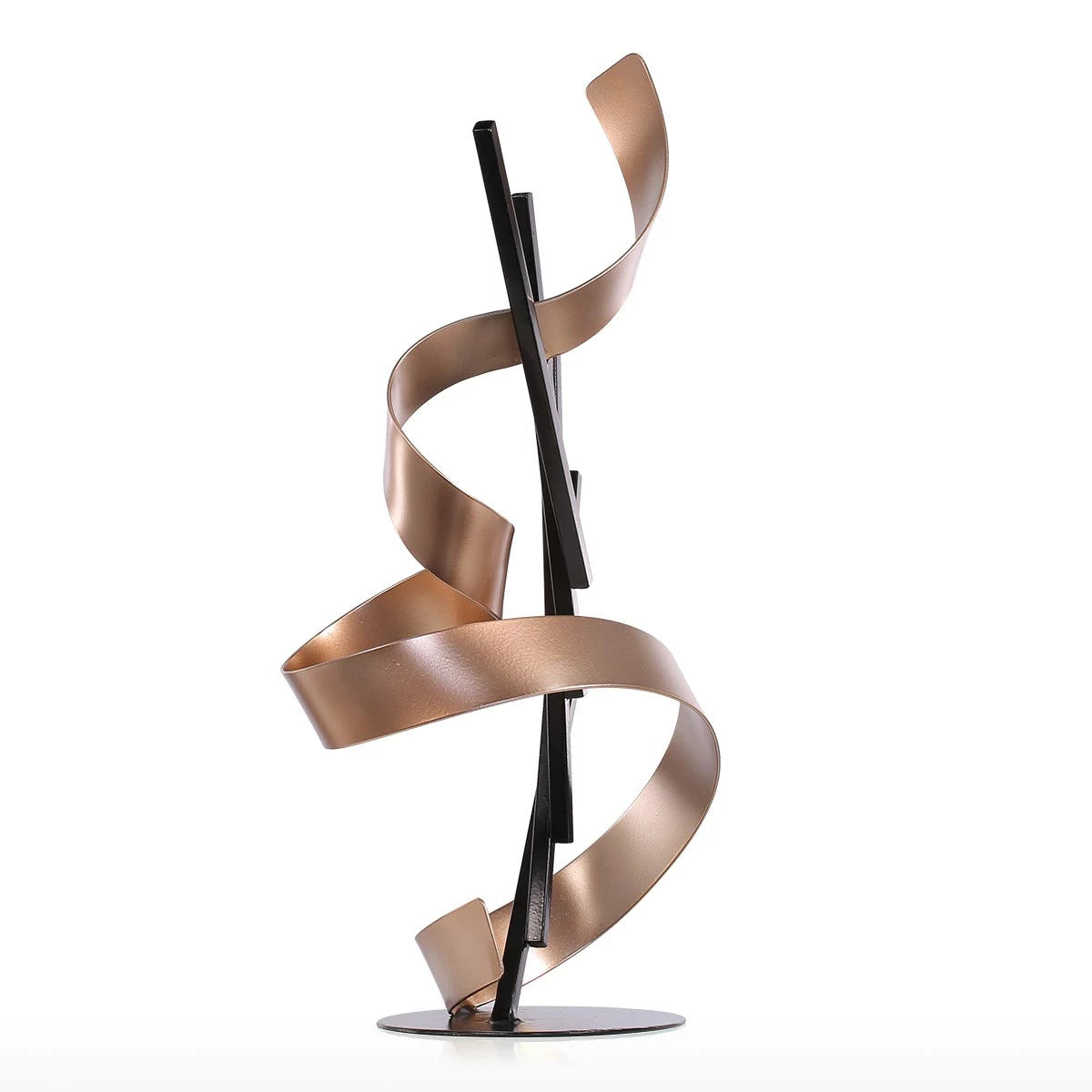 These metal sculptures are a new reflection of space and thought