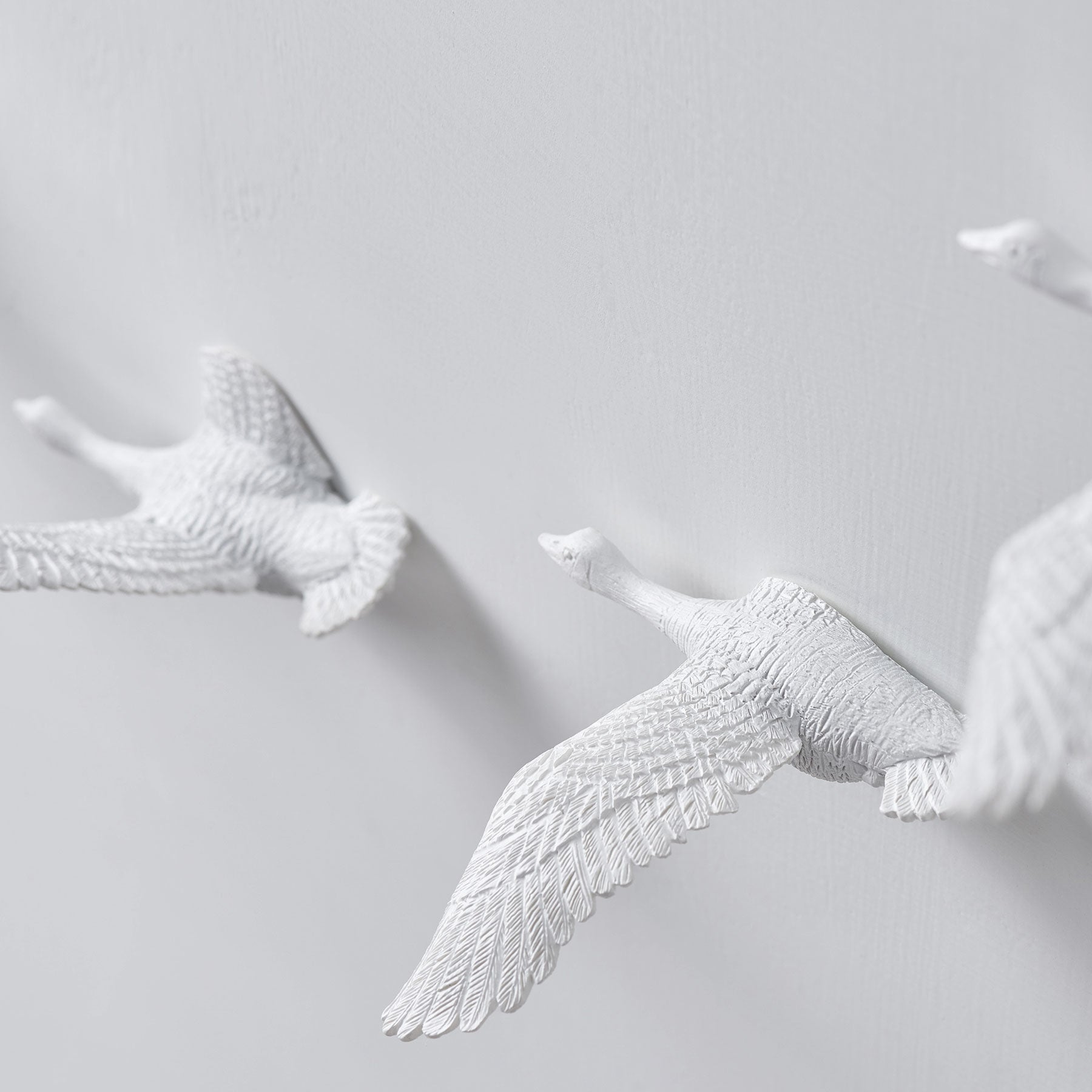 Migratory Birds Modern Wall Clock with Resin Sculpture Home Decor a Philosophical & Minimalist View Concept of the Time