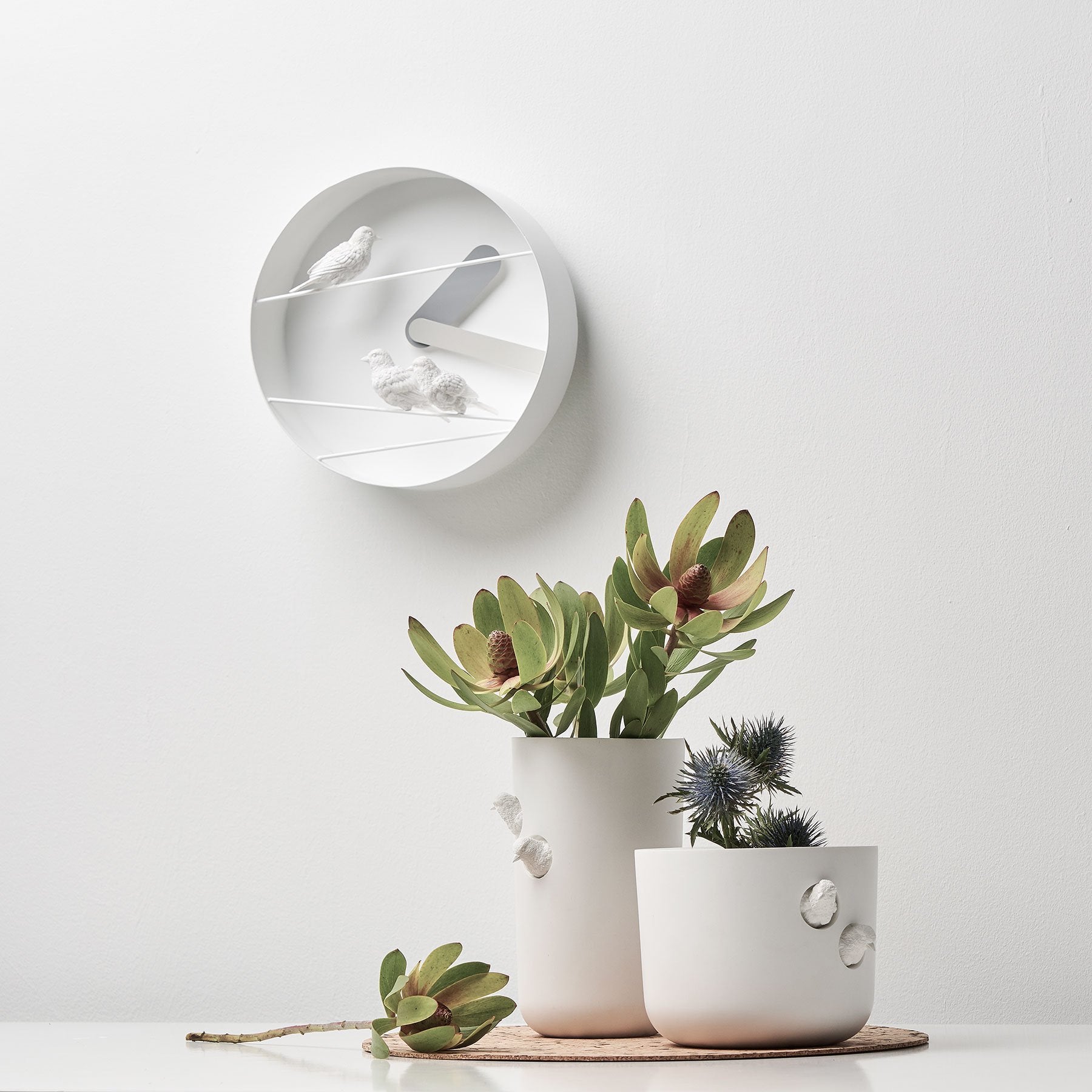 Modern Wall Clock with Bird Sparrow Sculpture Decor