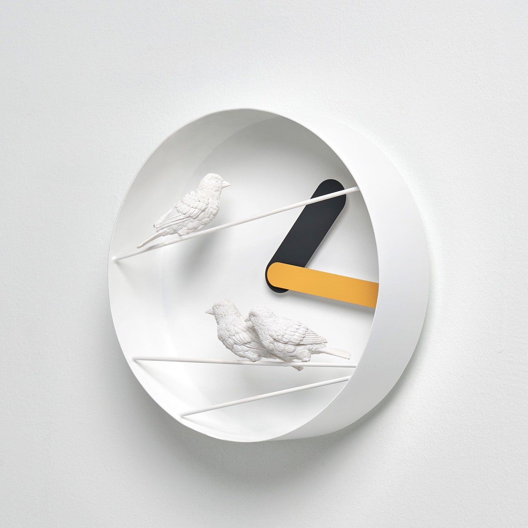 Sparrow round wall clock, feel immerse yourself in nature!