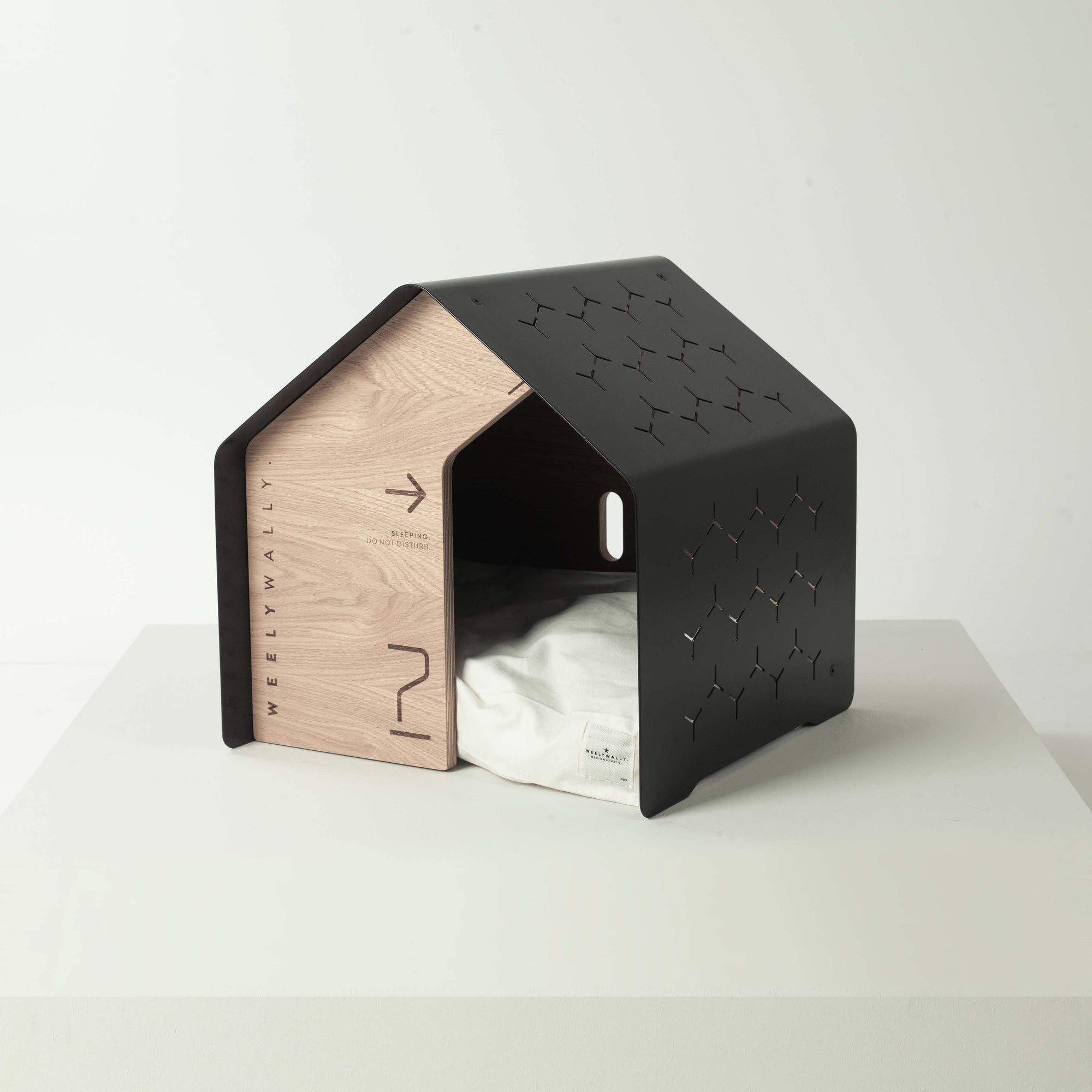 Modern cat house bed that will make your home look even more stylish