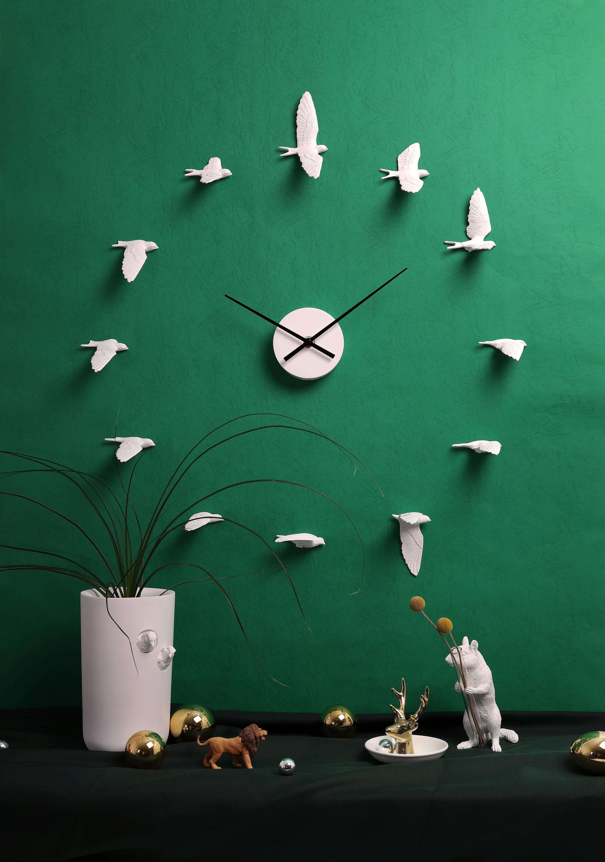 Modern wall clock is the unique gift for nature lovers & bird watching