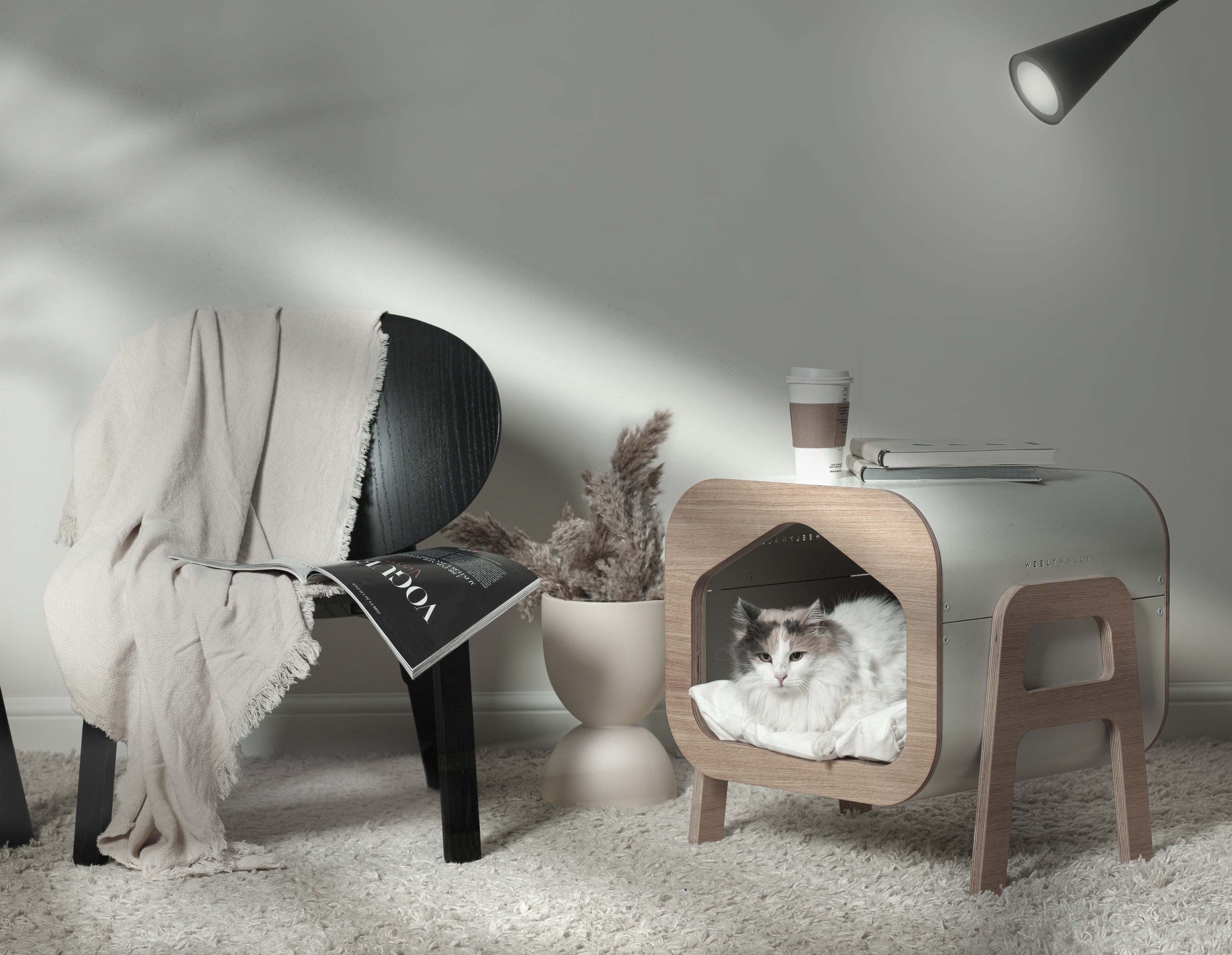 Oslo is the luxury house & bed to sleep or resting your cat's or dog's