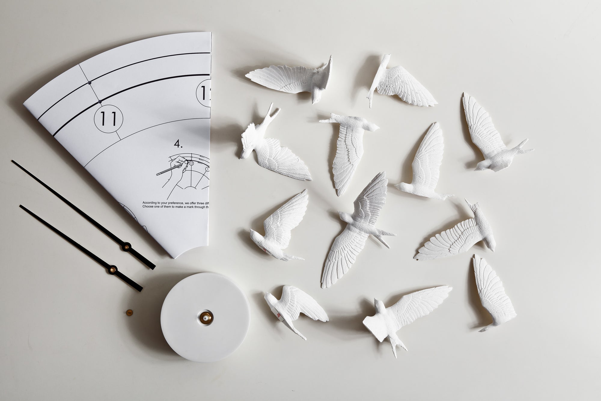This wall clock is a unique gift for nature lovers