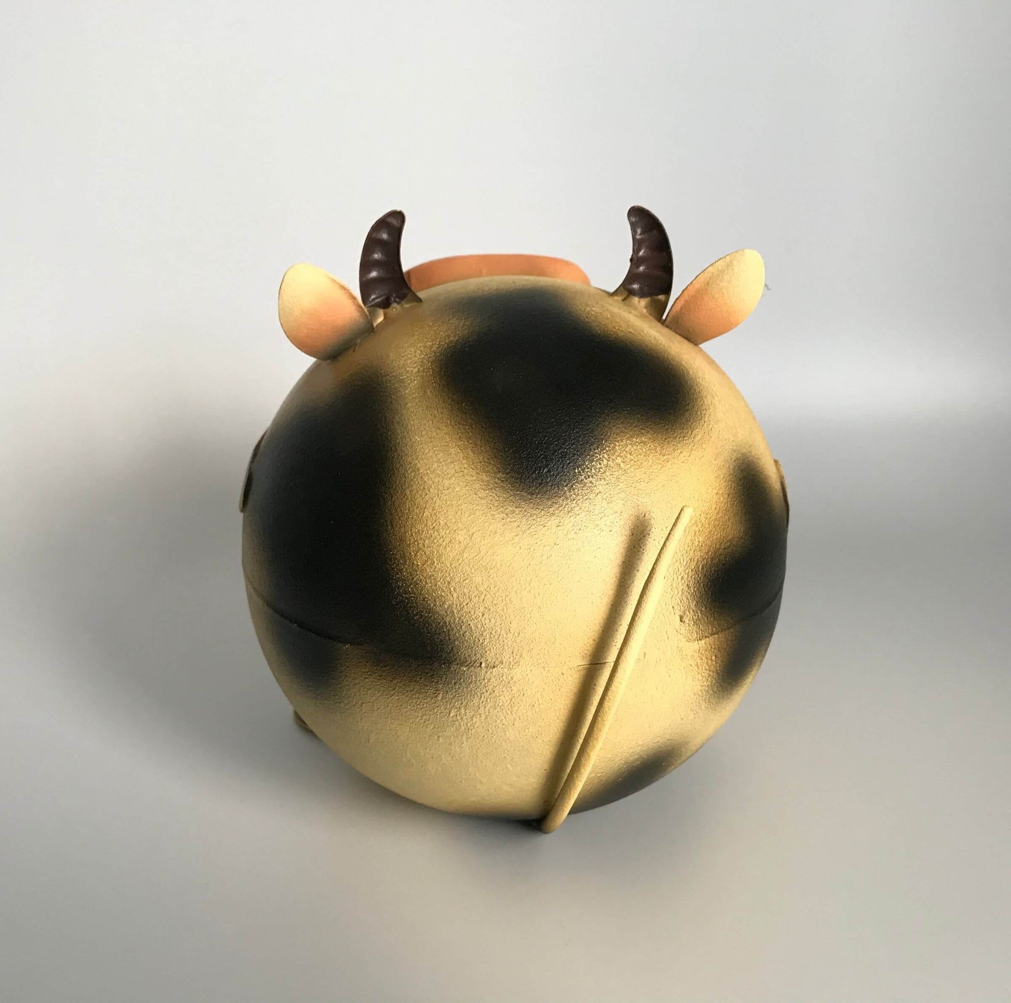 What could be wonderful than a cow piggy bank, as decorative and cutest!