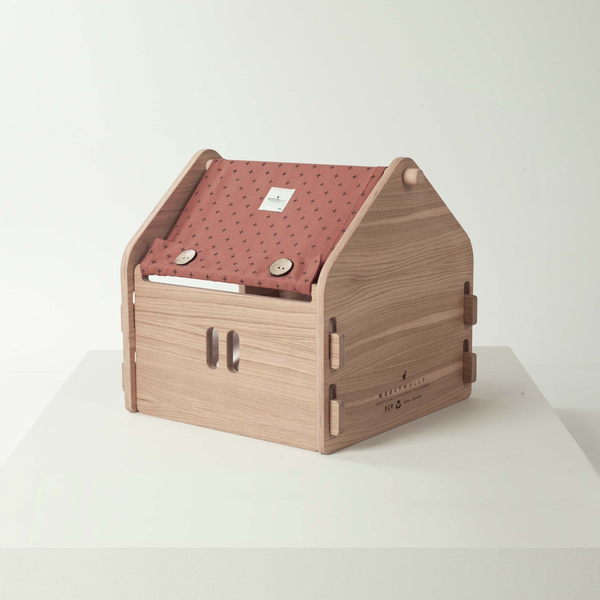 Wien, care your favorite furry friends with indoor dog & cat house bed!