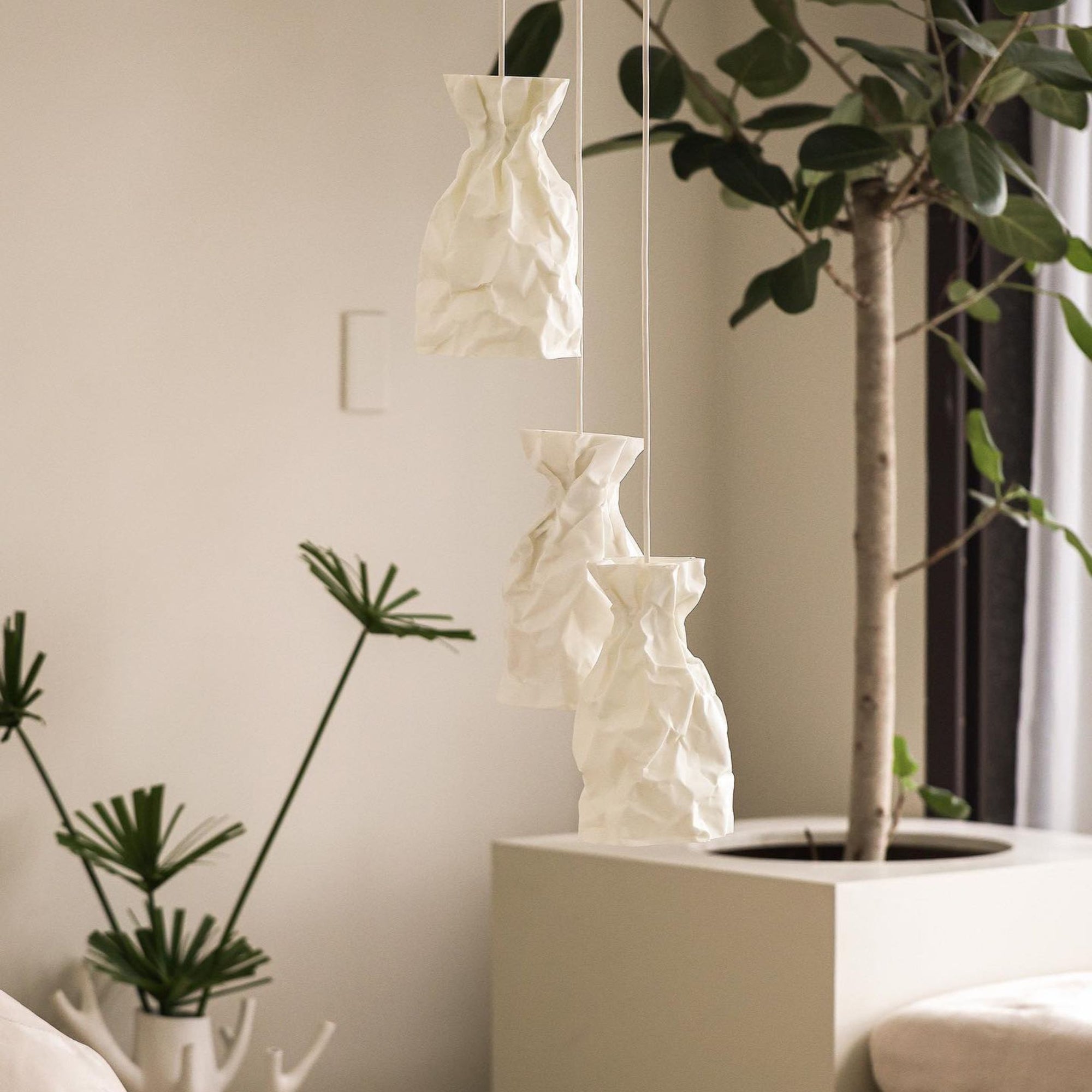 Paper pendant light: a crumpled paper sculpture has never looked so good!