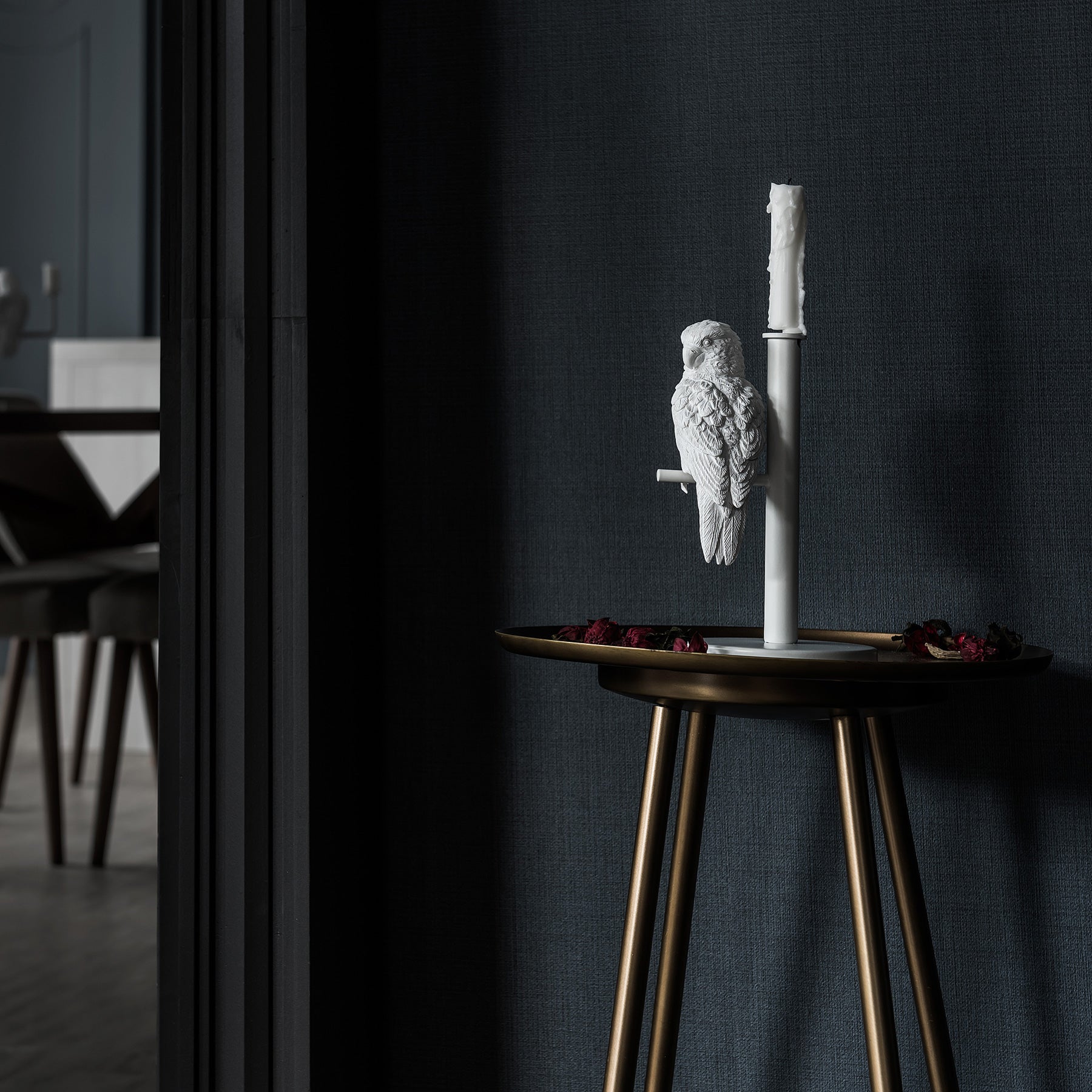 Get cozy with our parrot single candleholder in day and night