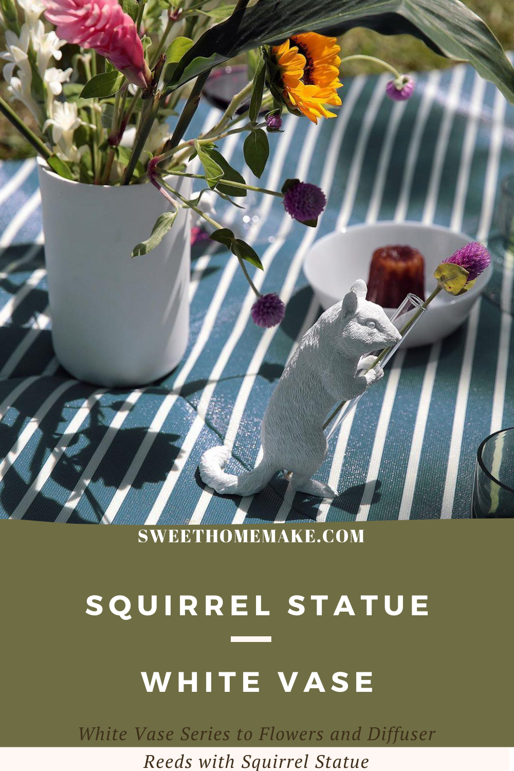 Squirrel Statue Vase comes from nature for Dried Flowers-Diffuser Reeds