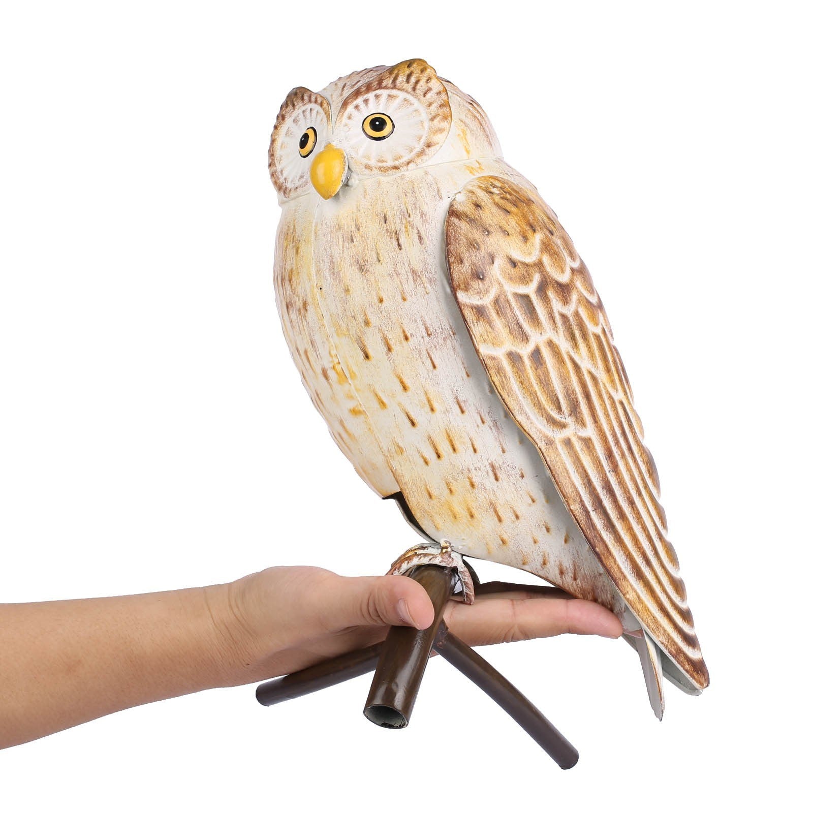 Owl figurine with a cheerful and creative design