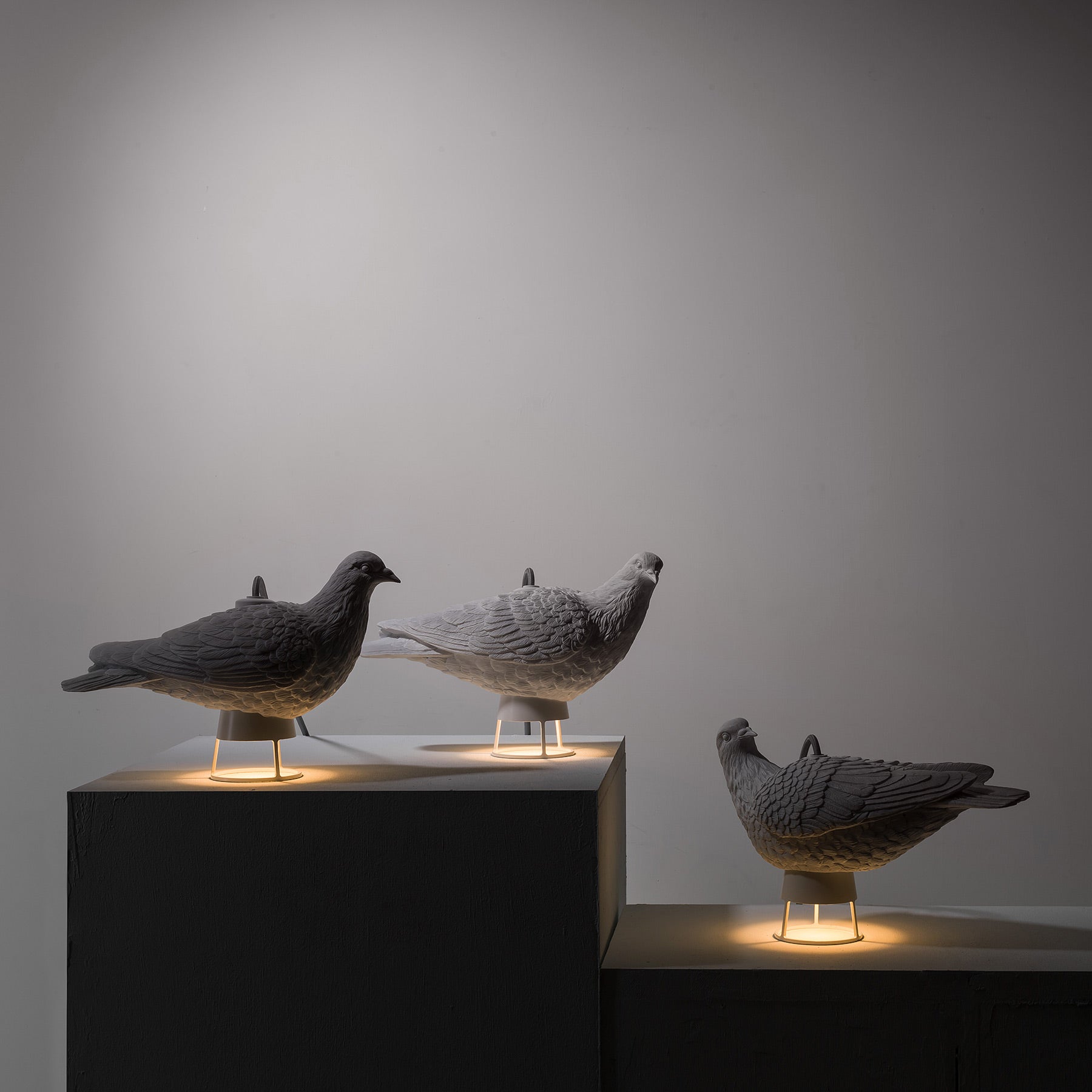 Bird Table Lamp with White Sculpture