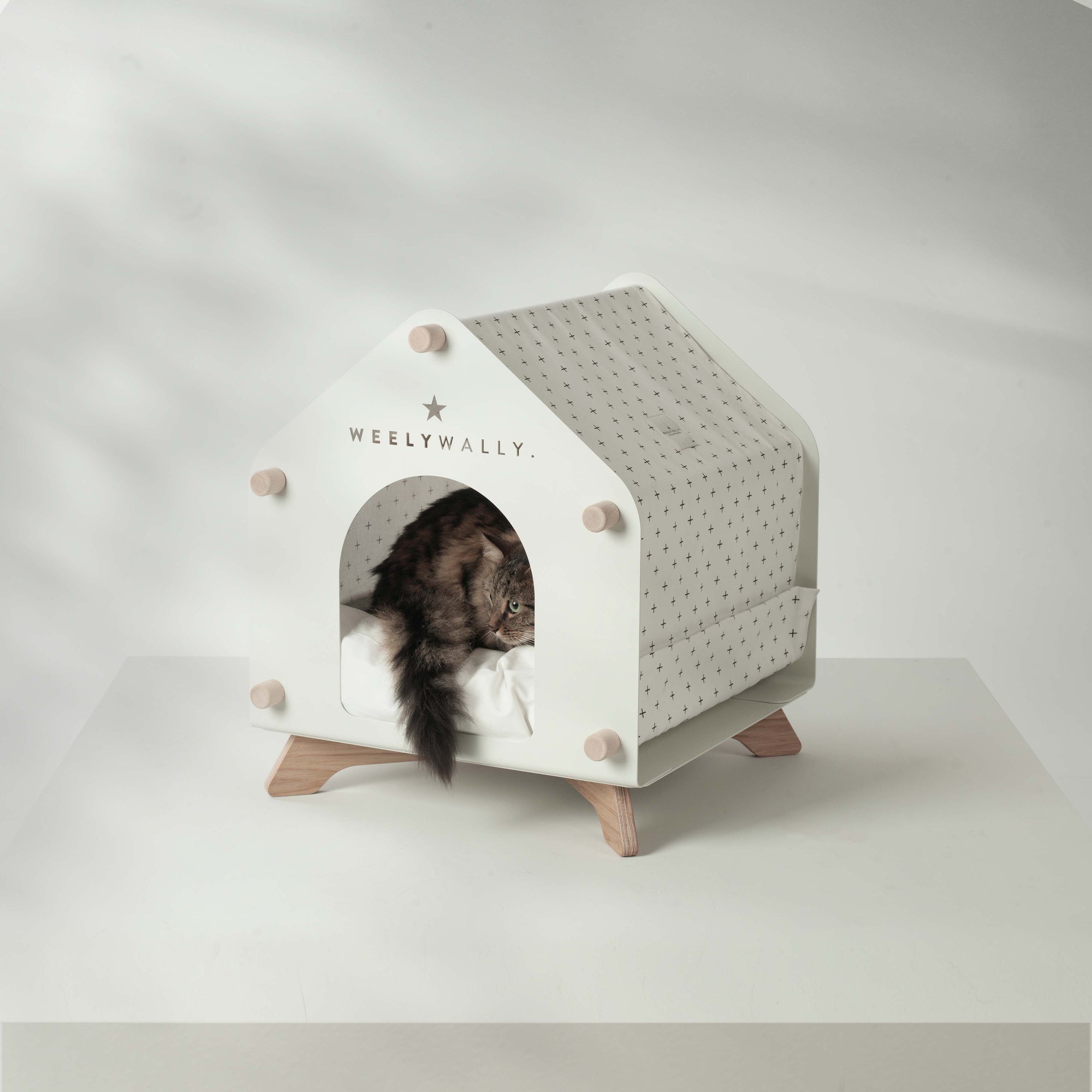 Indoor Cat house and bed, hello to design comforts with Volendam