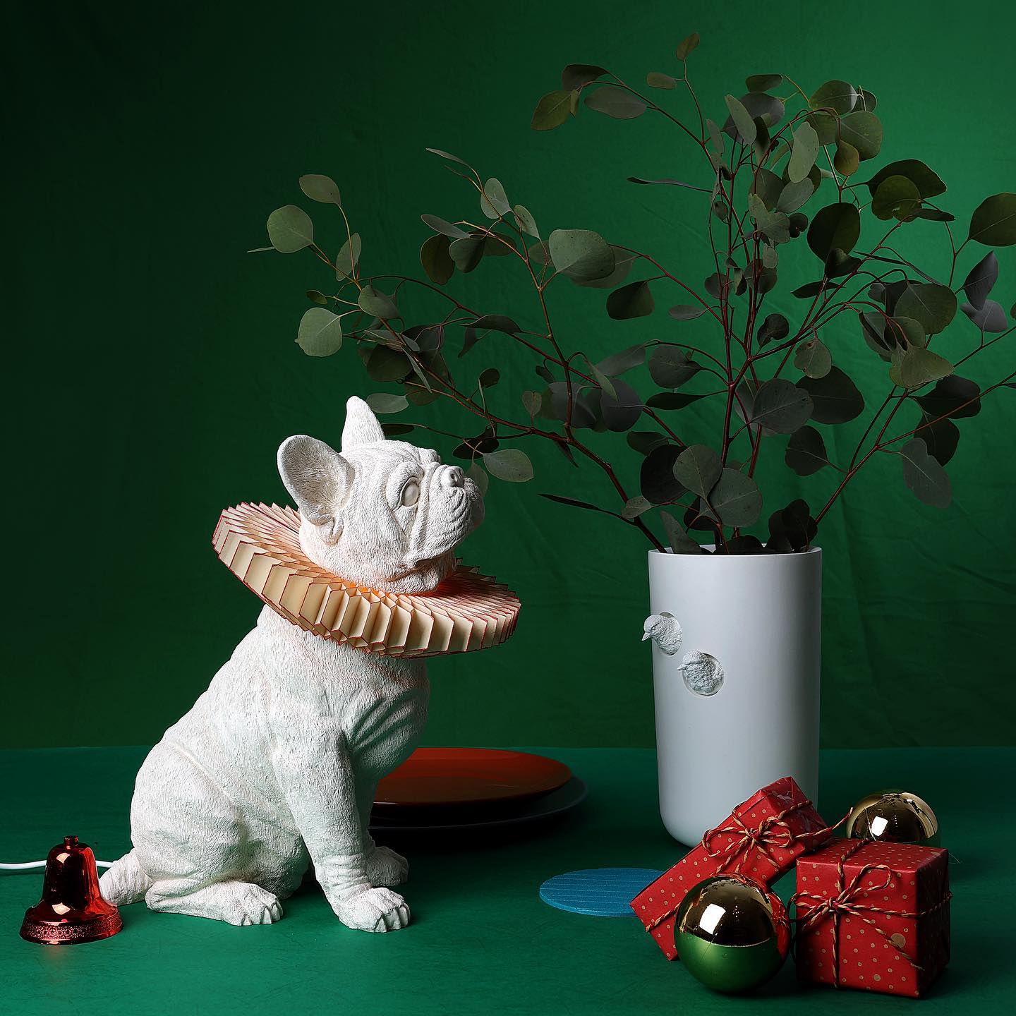 Now, Christmas decorations is unique with bulldog lamp & sculpture!