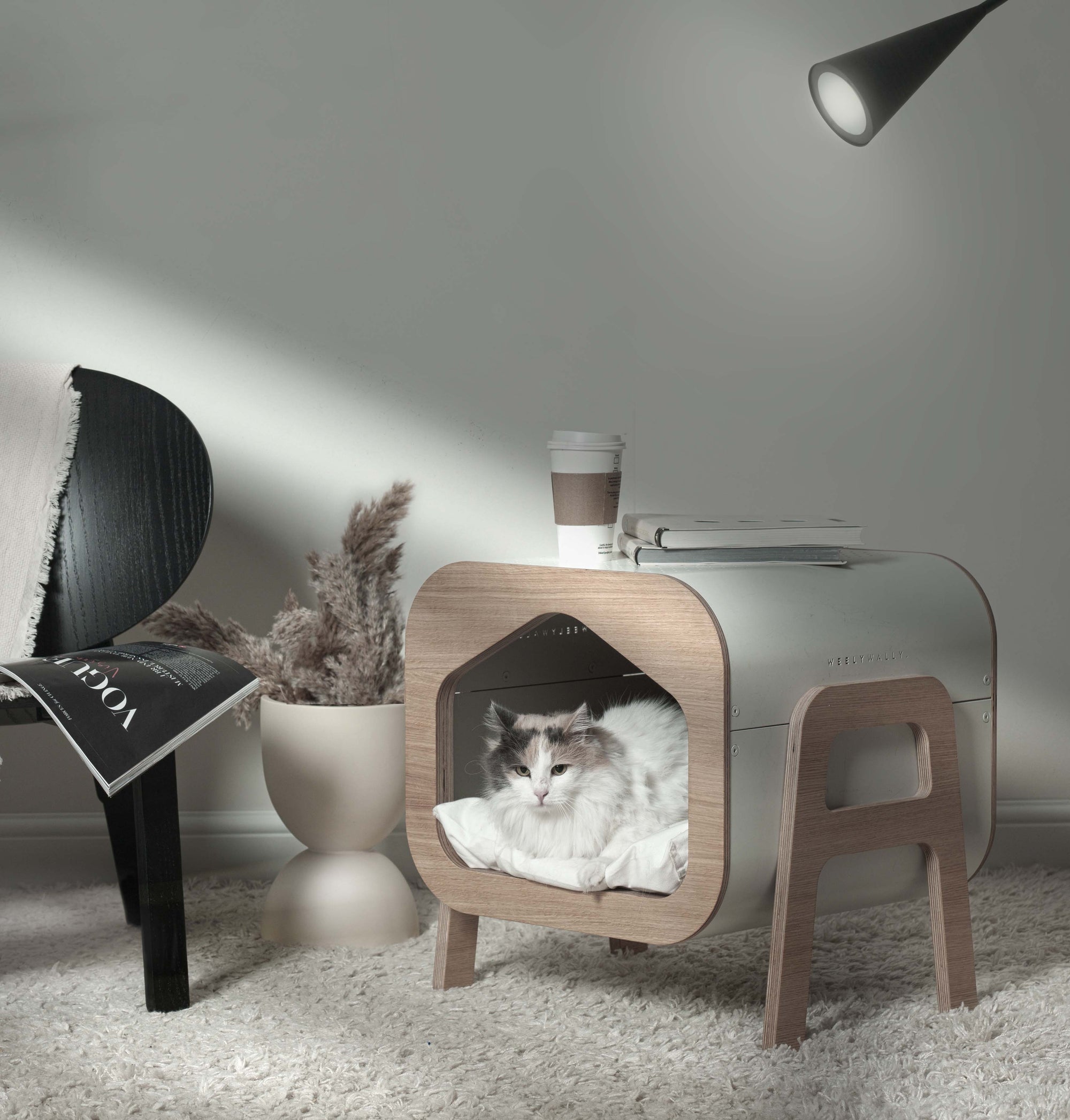 Oslo is the luxury house & bed to sleep or resting your cat's or dog's
