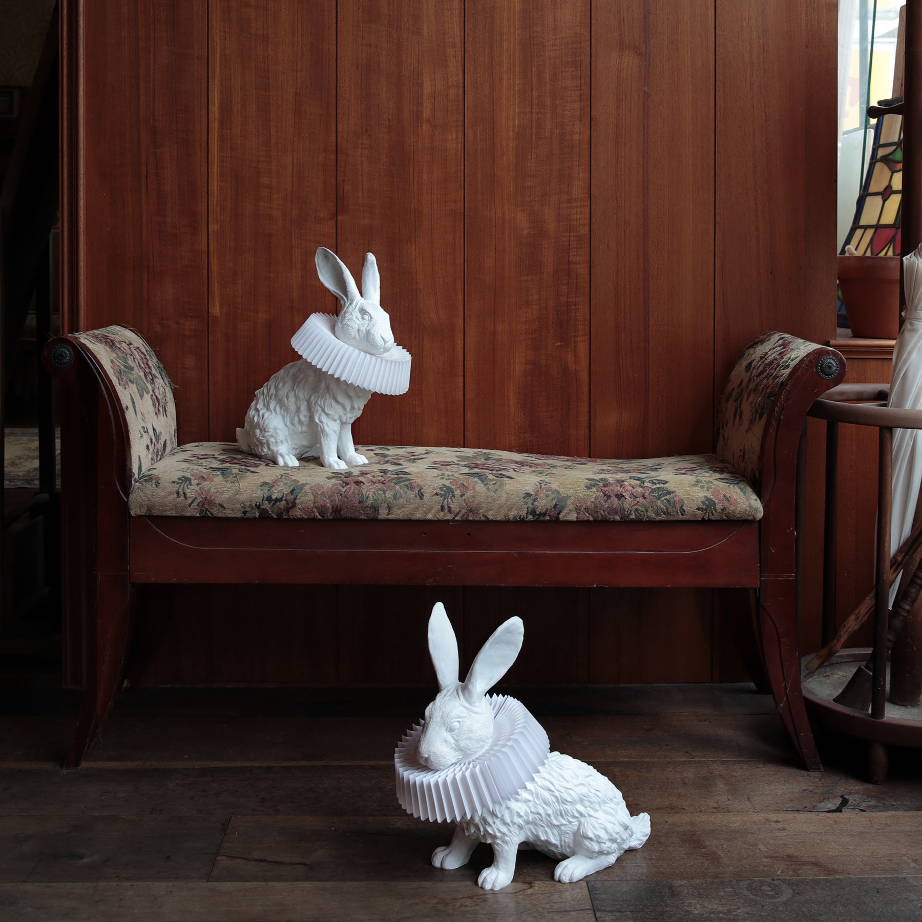 Rabbit Lamp by White Sculpture Decor to Table and Bedside Lamp in the Peace and Naturality