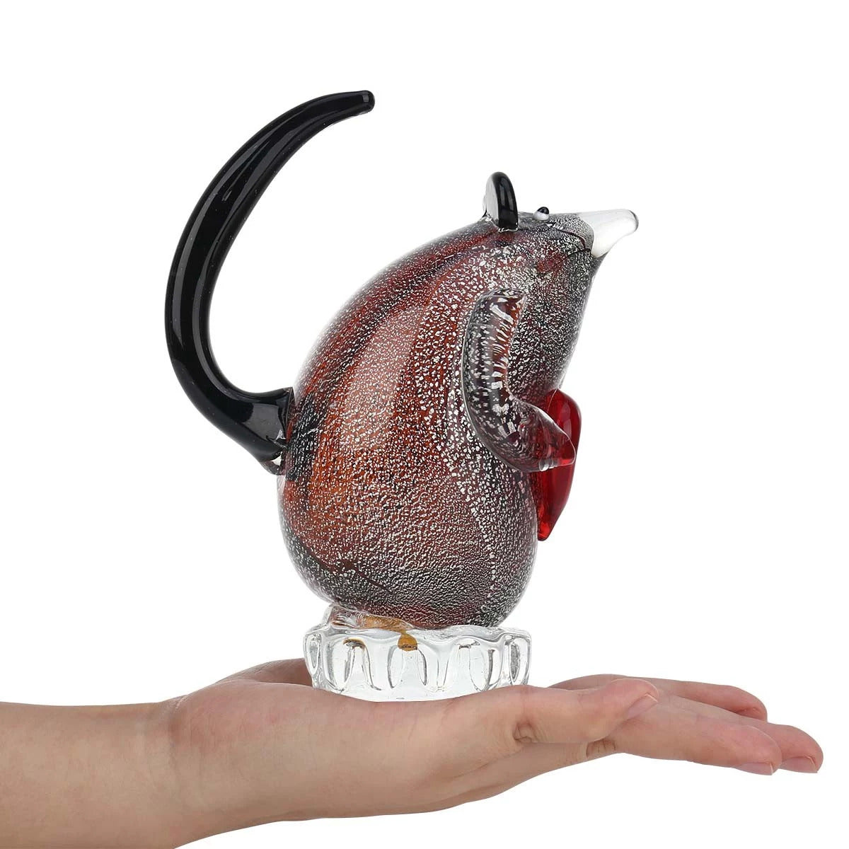 This cute Glass Sculpture Mouse inspires your Love and Gift choices